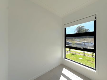 Brand New Family Home - Photo 4