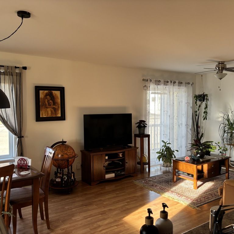 Appartement 4 1/2 Centre Ville Jonquiere - Photo 1