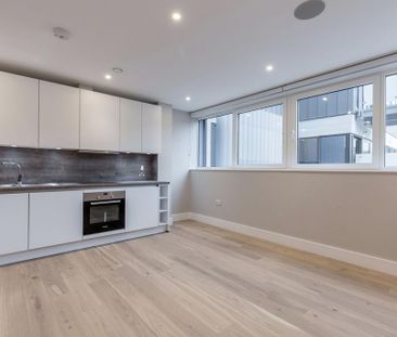1 bedroom flat to rent - Photo 4