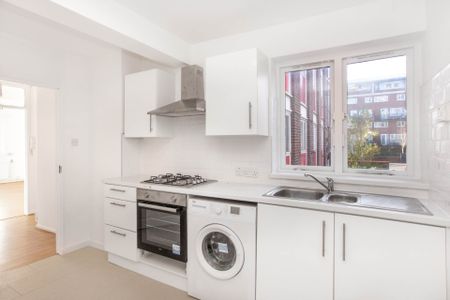 Guide Price £2,000 pcm - Available Now - Unfurnished - Photo 4