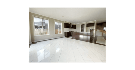 32 spinnaker- 5 Bedroom home located in Sanctuary Lakes - Photo 2