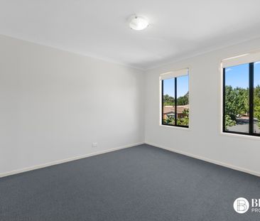 87 Ian Nicol Street, Watson ACT 2602 - Townhouse For Rent | Domain - Photo 5