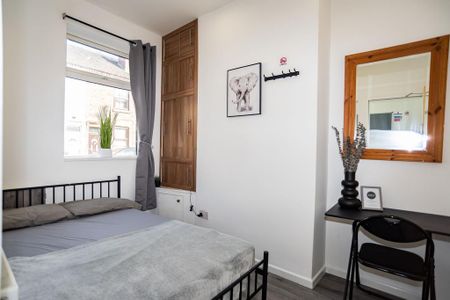 4 bedroom house to rent - Photo 3