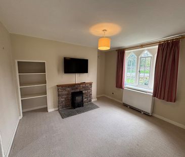 2 bedroom semi-detached property to rent - Photo 5