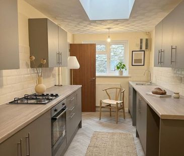 3 bedroom terraced house to rent - Photo 6