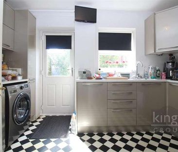 Belfield Gardens, Church Langley, CM17 - Photo 4