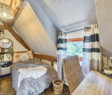 Swan Lane, Stoke Orchard, Cheltenham, Gloucestershire, GL52 - Photo 6