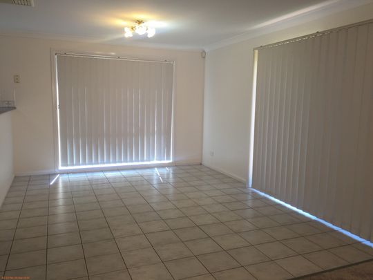 3Bed Home In East Dubbo + Single Garage - Photo 1