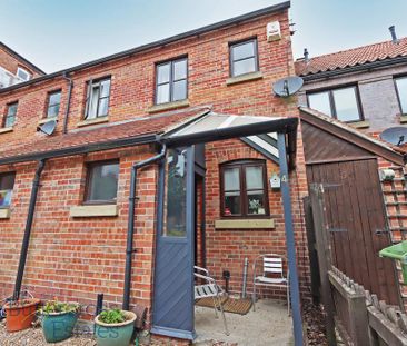 2 bedroom terraced house to rent - Photo 4