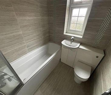 4 bedroom semi-detached house to rent - Photo 6