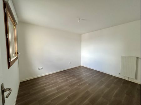 Location Appartement 3 pièces 61m² - Photo 2