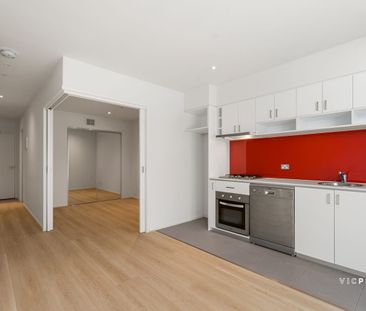 STYLISH LIVING! NEW FLOORING! - Photo 3