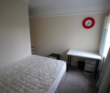 1 bed house / flat share to rent in Goring Road - Photo 6