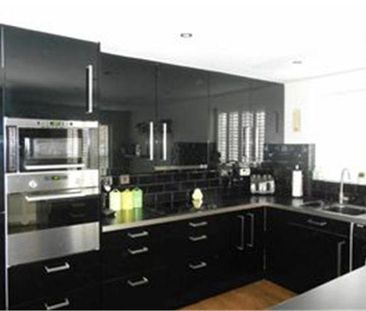 3 bedroom detached house to rent - Photo 2