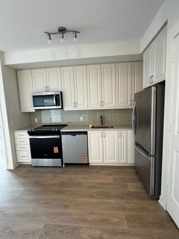 For Lease - 38 Annie Craig Drive Unit# 4906, Toronto, Ontario - Photo 2