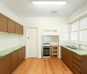 63 Leamington Street, Reservoir VIC 3073 - Photo 3