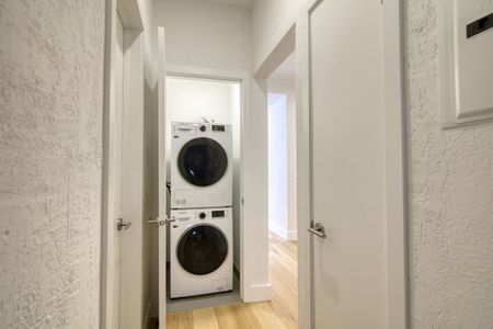 4930 Queen Mary Road - Photo 2