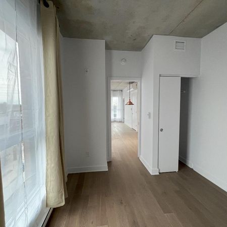 Superb condo 4 1/2 in new building - Photo 4