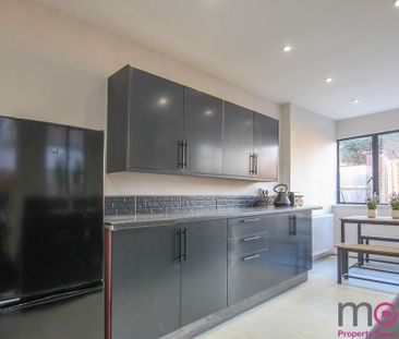 1 bedroom in a house share to rent - Photo 4