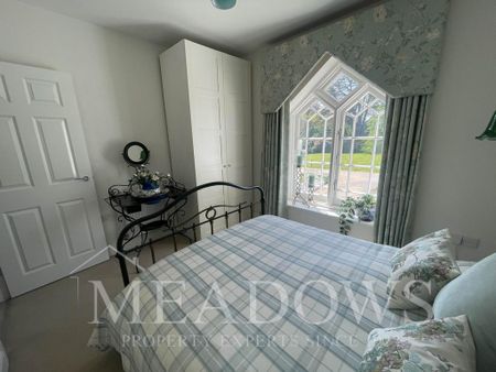 3 bedroom semi-detached house to rent - Photo 4