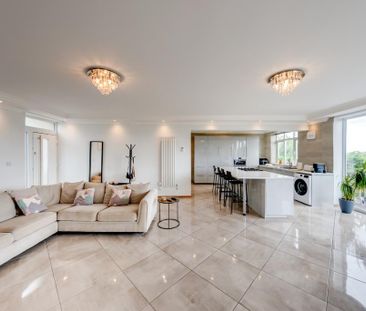3 bedroom semi-detached bungalow to rent - Photo 1