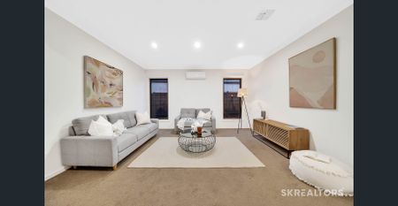 Location, Convenience and Comfort! - Photo 3