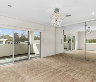 14 Nathan Street, Deakin ACT, Belconnen - Photo 4