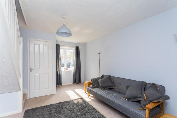 2 bedroom terraced house to rent - Photo 1