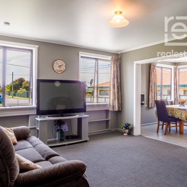 Tidy 3 Bedroom home in Whakatane CBD - Photo 1