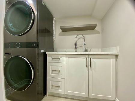 For Lease - 3377 Cider Mill Place Unit# Room 1 Basement, Mississauga, Ontario - Photo 2