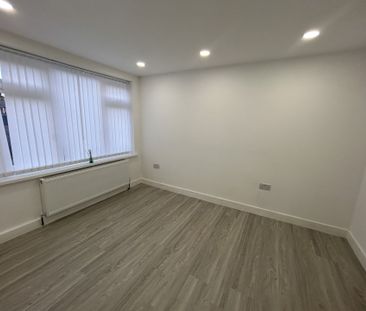 Keresley Close, SOLIHULL - Photo 4