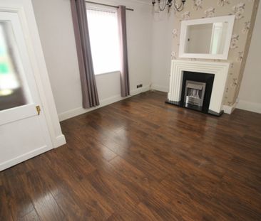 3 Bedroom Terraced House - Photo 6