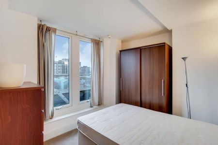 3 bedroom flat to rent - Photo 3