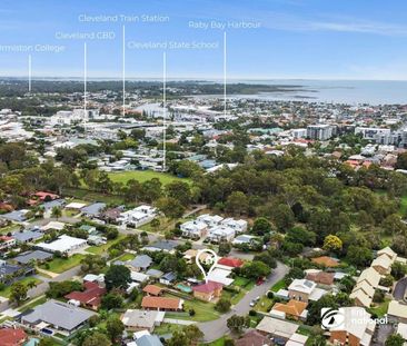Spacious Family Home with Pool, Powered Shed & Flexible Lower Level - Photo 3