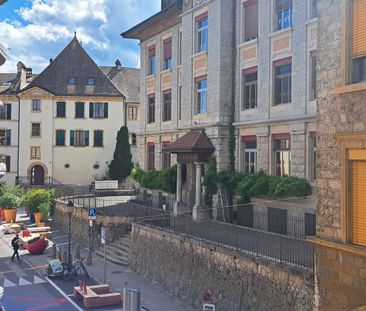 2.5 Zimmer, 90 m², 3. Stock - Photo 2