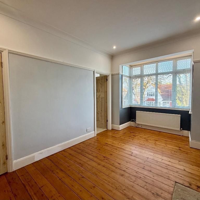 5 bedroom semi-detached house to rent - Photo 1