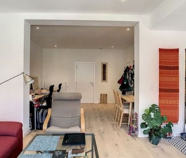Appartement te huur in Elsene voor € 1.090 met 1 slaapkamer - Photo 1