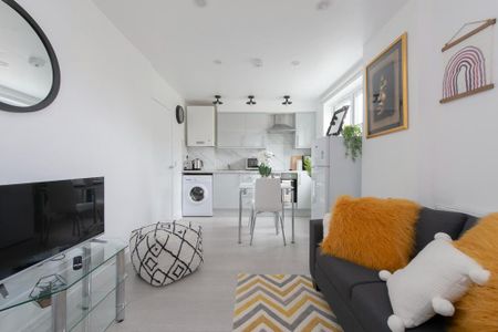 1 bedroom serviced apartment to rent - Photo 2