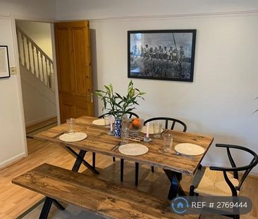 3 bedroom terraced house to rent - Photo 5