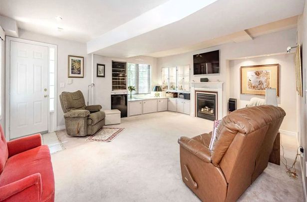 For Lease - 2871 Darien Road Unit# 4, Burlington, Ontario - Photo 1