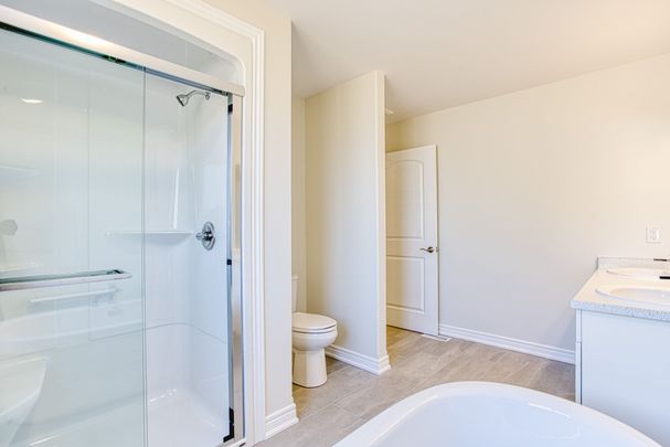 For Lease - 20 Elvira Way Unit# Upper, Thorold, Ontario - Photo 1