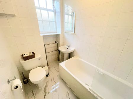 Ivor Court, NW1 6BJ, Gloucester Place - Photo 3