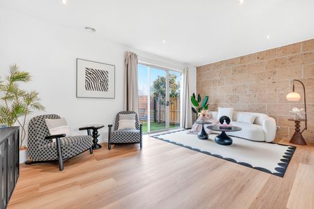 Contemporary Coastal Living in the Heart of Parkdale - Photo 5