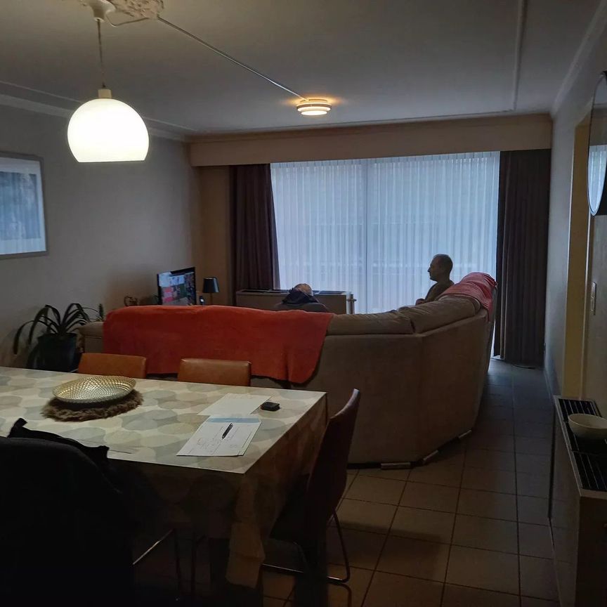 Appartement met 2 slaapkamers in centrum Sint-Truiden - Photo 1