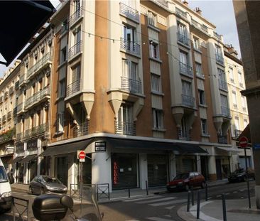 Location Appartement 2 pièces 41m² GRENOBLE 38000 - Photo 4
