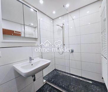 Voll möblierte Wohnung mit Einbauküche u. Balkon - Foto 1