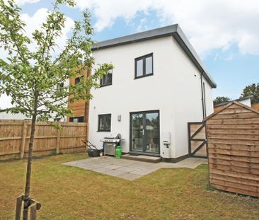 3 bedroom semi-detached house to rent - Photo 6