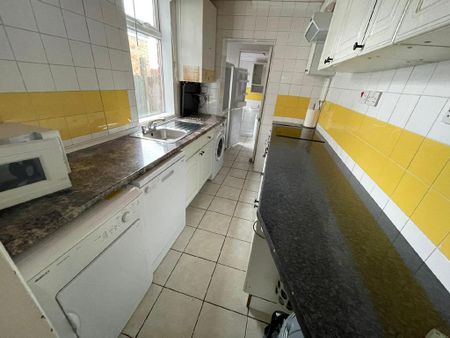 5 bedroom house share to rent - Photo 4