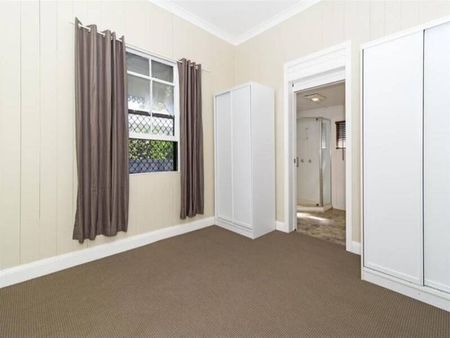 88 Taylor St, 4350, Newtown - Photo 3