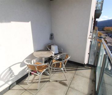 2 bedroom flat to rent - Photo 3